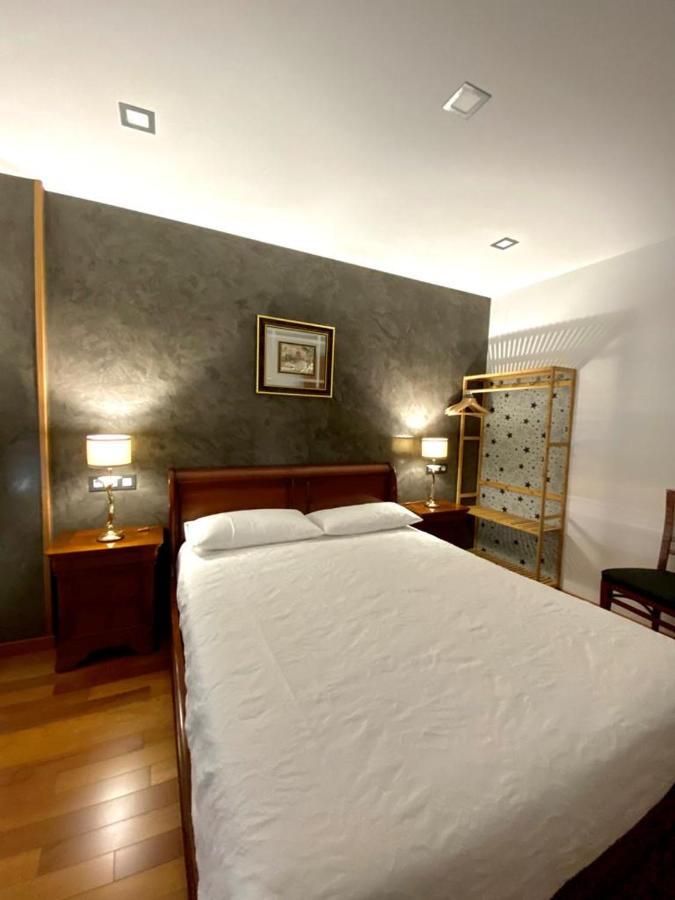Appartamento Grand Plaza Vega Burgo Esterno foto