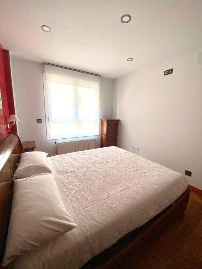 Appartamento Grand Plaza Vega Burgo Esterno foto