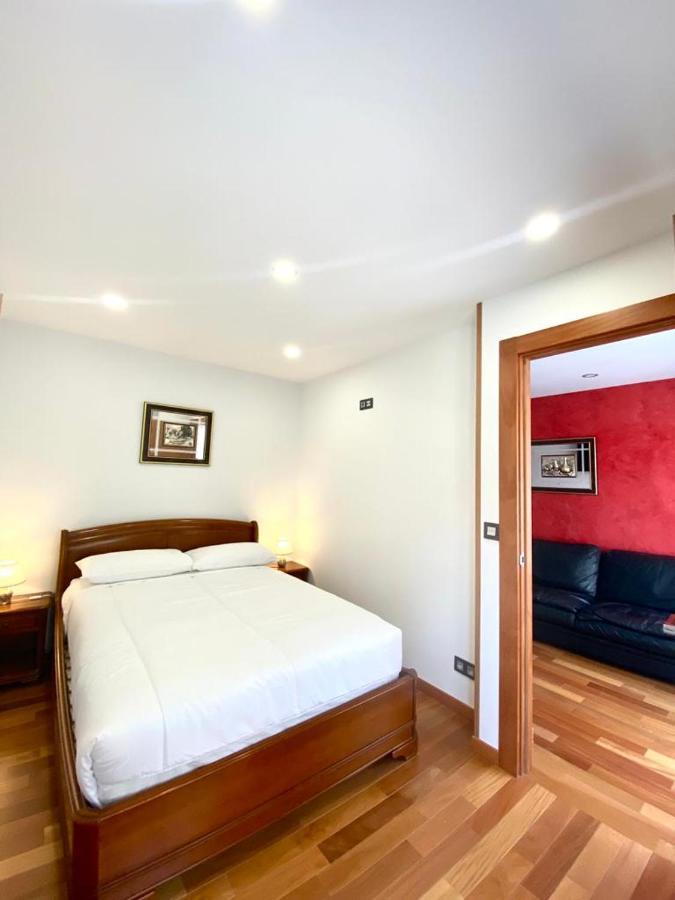 Appartamento Grand Plaza Vega Burgo Esterno foto